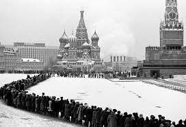 Детальніше про статтю Розкрито страшну таємницю мавзолею Леніна! Тепер не дивуйтеся, чому світ розповзає темрява